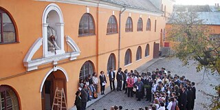 Schulhof des Liceul Teoretic Báthory István Cluj Napoca