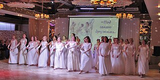 Abschulssball am Mädchengymnasium Tscherepovets