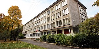 Gebäude der Schule Nr. 74 (Gymnasium) St. Petersburg