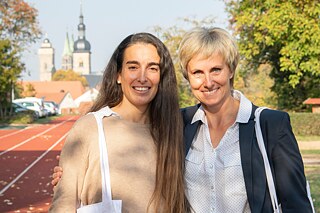  Maria Florencia Derrudi Cabrera und ihre Betreuungslehrerin Judith Heublein.