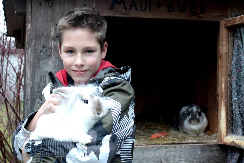 Maxime, 10 Jahre, Hasen Momo und Lilli