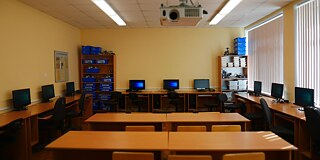 Computerraum des Gymnasiums Nr. 116 St. Petersburg