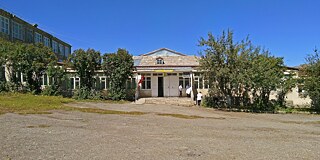 Gebäude der Hauptschule Nr.1 Tschambarak