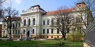 Gebäude des Gimnazija Jovan Jovanović Zmaj