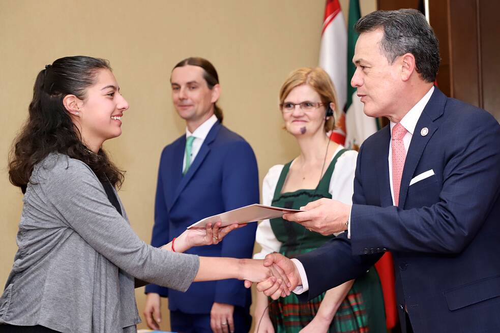 Fit-Prüfungen Zertifikatsübergabe UAEH Pachuca, Mexiko