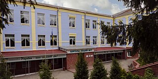 Gebäude des O. Suchomowsky Lyzeum 7