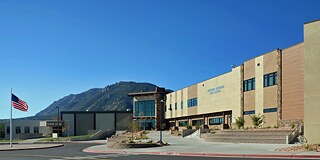 Gebäude der Cheyenne Mountain High School