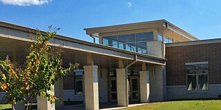 Gebäude der Deerfield Elementary School