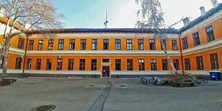 Gebäude des Gimnazija Uroš Predić