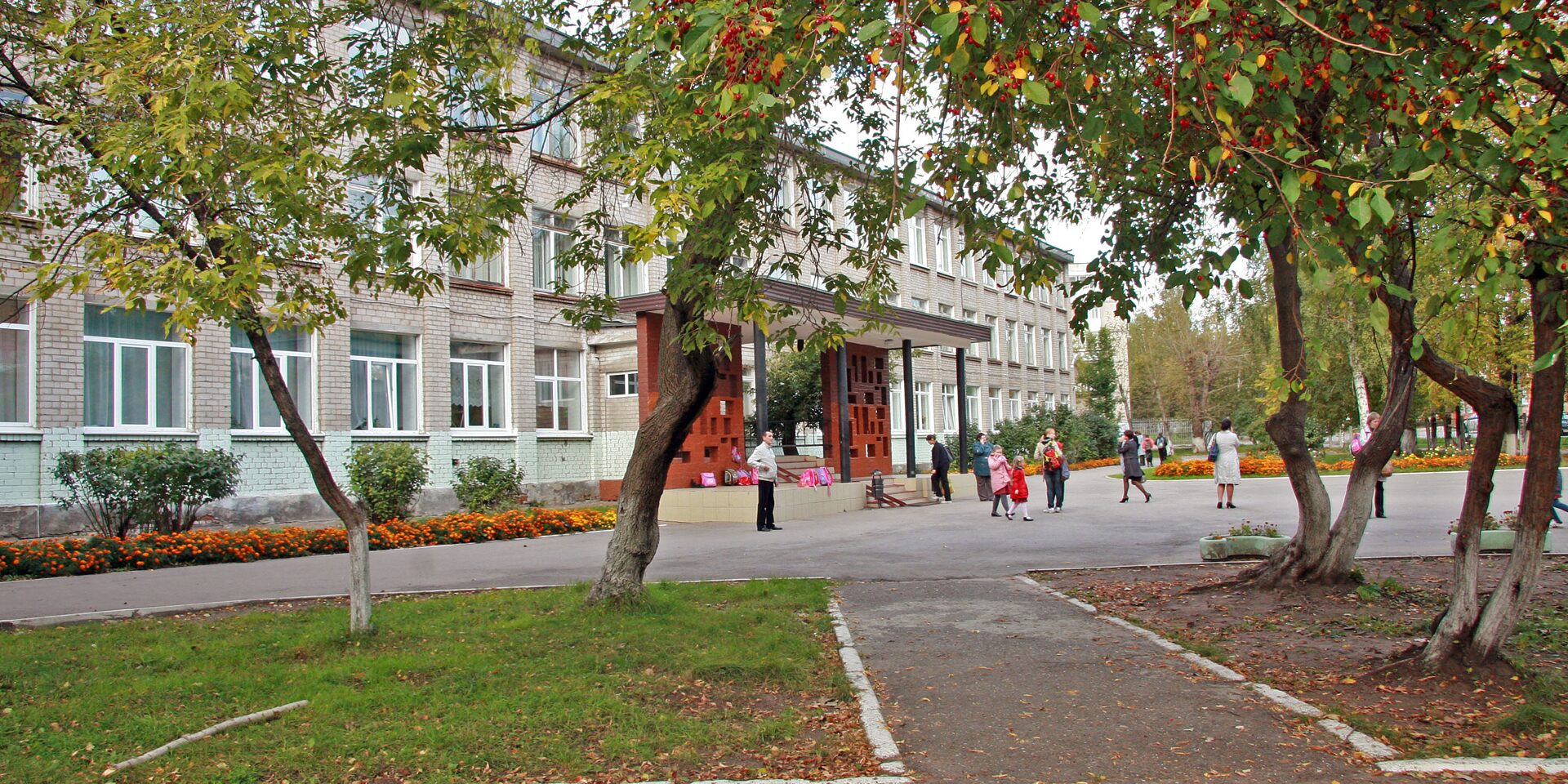 современные компьютерные классы. музыкальное образование детей. урок в музыкальной школе. гимназия 8 пермь. международная гимназия в новых вешках.