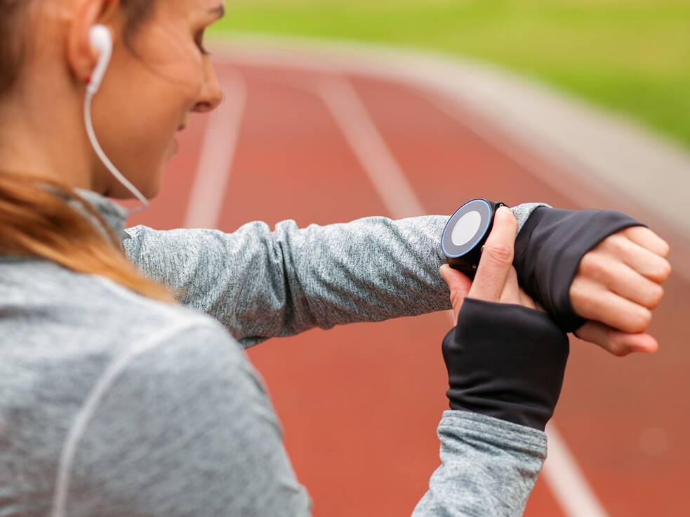 Eine Uhr, die helfen soll, fit zu bleiben