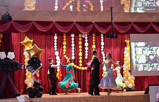 Gymnasium Nr. 4 Wolgograd, Tanzshow