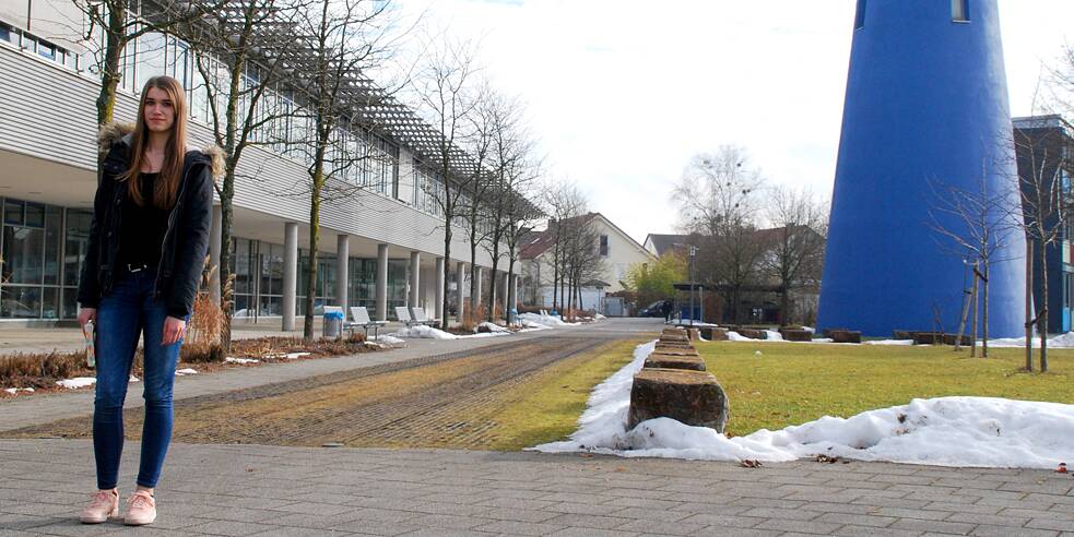 Innenhof der Berufsschule für Industrieelektronik