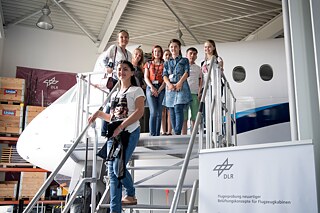 Selbst ein echtes Flugzeug war im DLR_School_Lab vorhanden. 