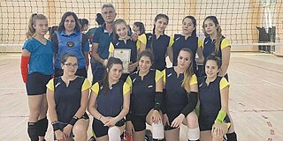 Gruppenfoto beim Volleyball
