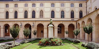 Lycée Henri IV Paris, Innenhof