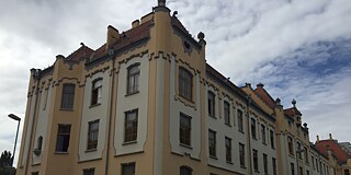 Gymnázium, Grösslingová 18