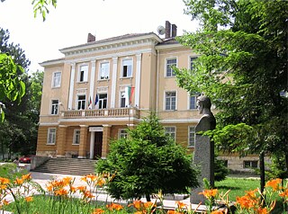 Fremdsprachengymnasium Nikola Vapzarov, Gebäude