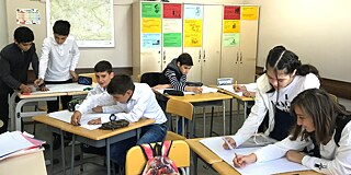 Unterricht an der Öffentlichen Schule Nr. 9, Telawi