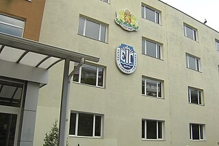 1. Fremdsprachengymnasium, Varna von außen